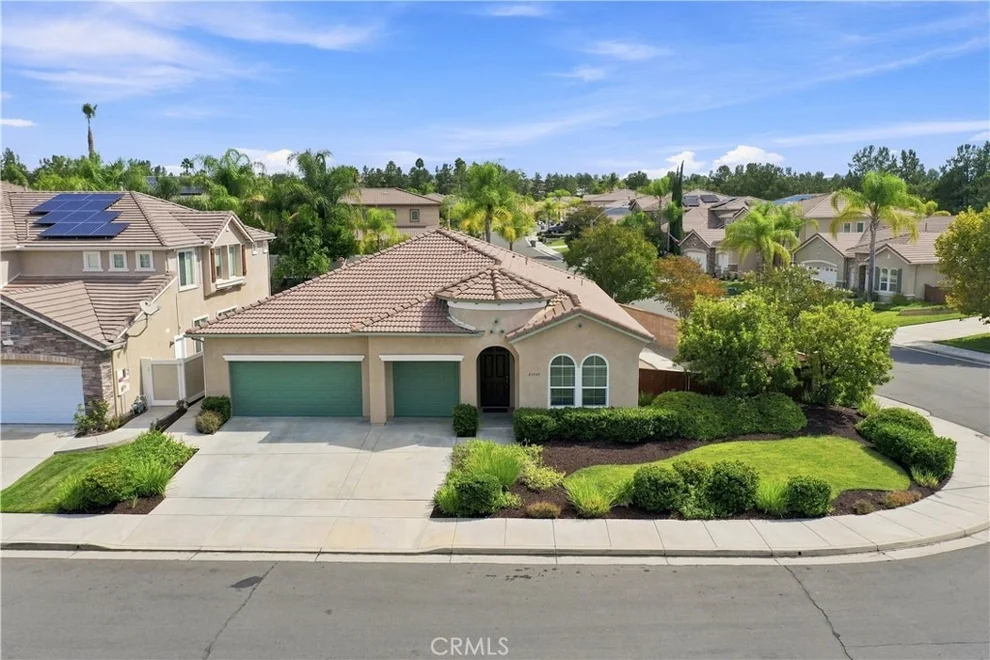 Unit for sale at 43940 Via Montalban, Temecula, CA 92592