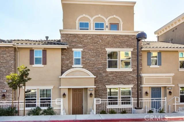 Unit for sale at 4376 2 Gentle Brook Lane, Simi Valley, CA 93063