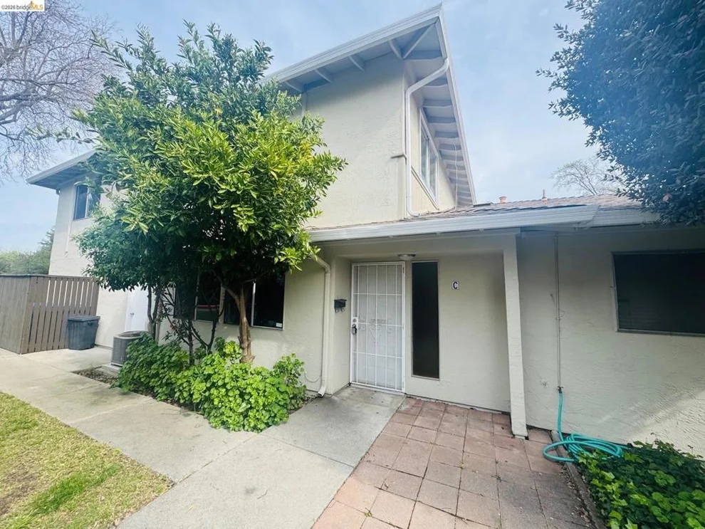Unit for sale at 1459 Del Rio Cir, Concord, CA 94518