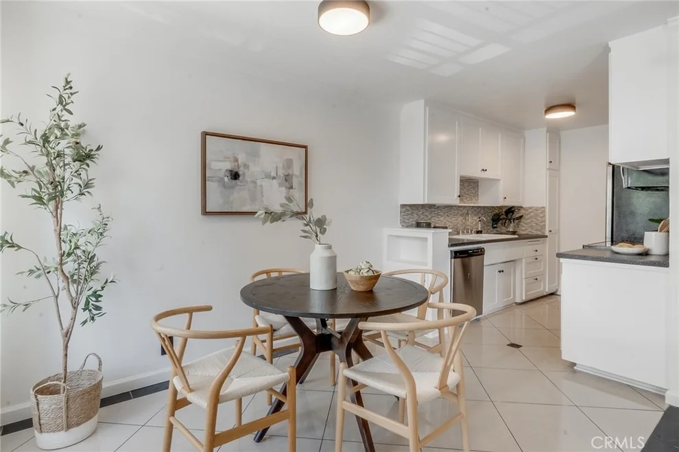 Unit for sale at 801 E 1st Street, Long Beach, CA 90802