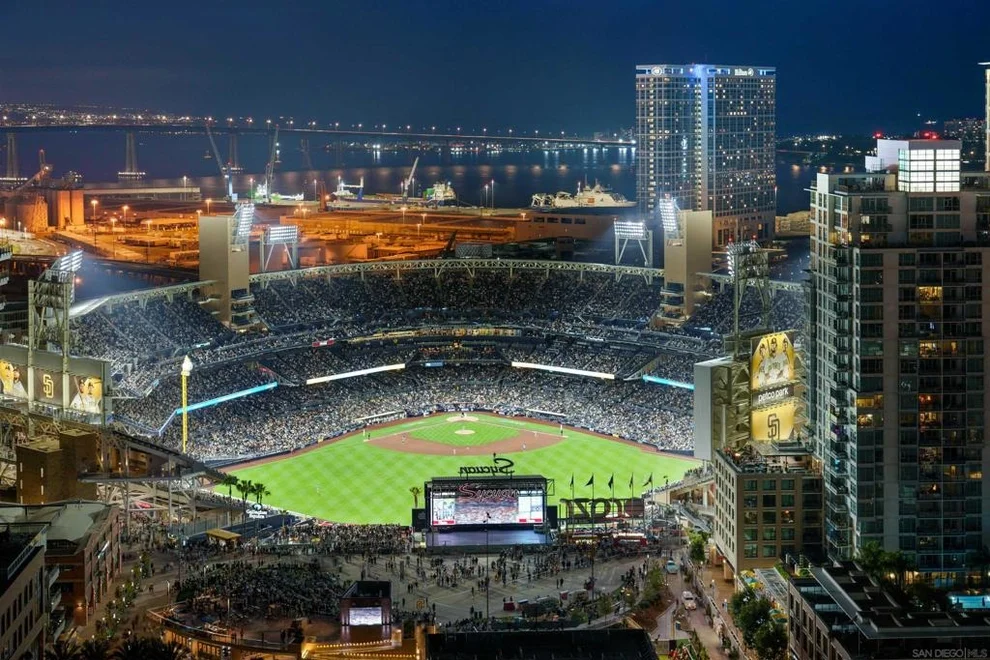 Unit for sale at 800 The Mark, San Diego, CA 92101