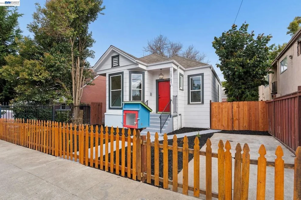 Unit for sale at 10762 Pippin St, Oakland, CA 94603