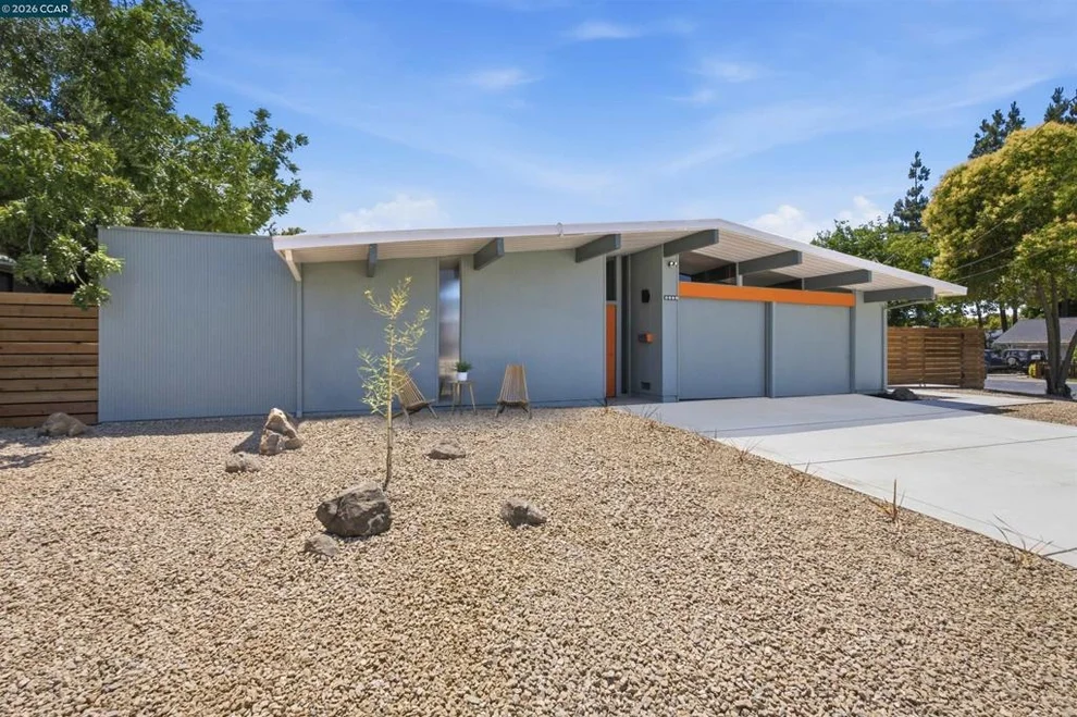 Unit for sale at 3998 Salem St, Concord, CA 94521