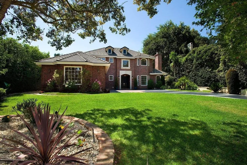 Unit for sale at 4315 Commonwealth Avenue, La Canada Flintridge, CA 91011