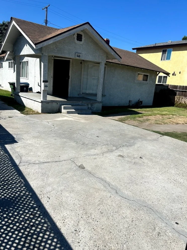 Unit for sale at 164 W 85th Place, Los Angeles, CA 90003