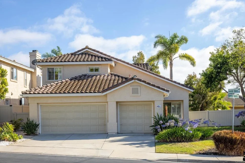 Unit for sale at 2819 Avenida Valera, Carlsbad, CA 92009