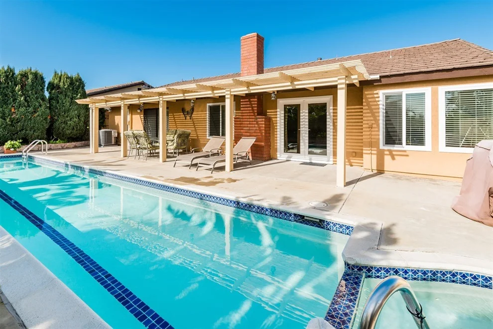 Unit for sale at 4795 Neblina Dr, Carlsbad, CA 92008