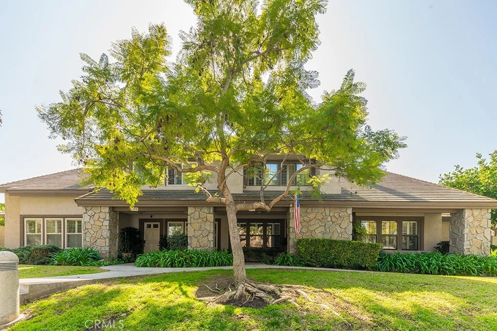 Unit for sale at 479 E Yale Loop, Irvine, CA 92614