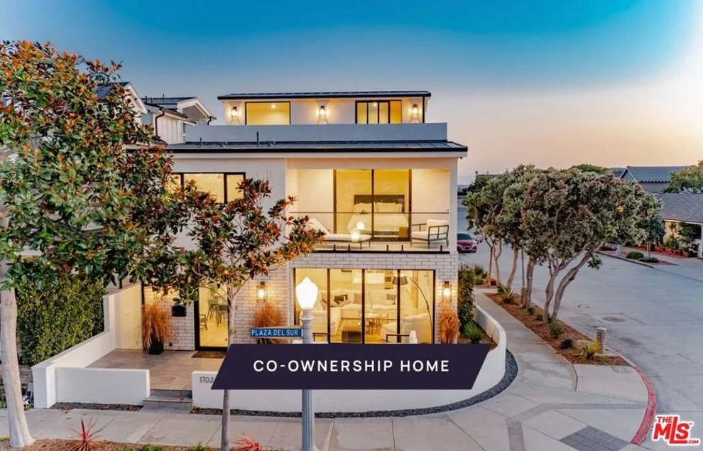 Unit for sale at 1703 Plaza Del Sur, Newport Beach, CA 92661