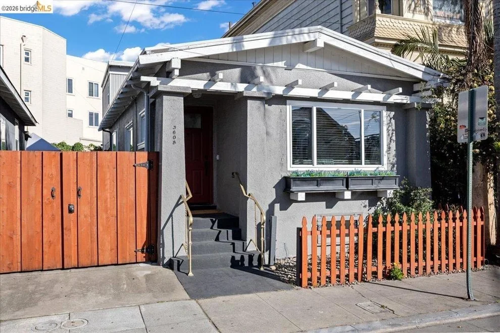 Unit for sale at 3608 Adeline St, Emeryville, CA 94608