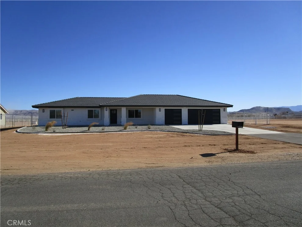 Unit for sale at 15029 Temecula, Apple Valley, CA 92307