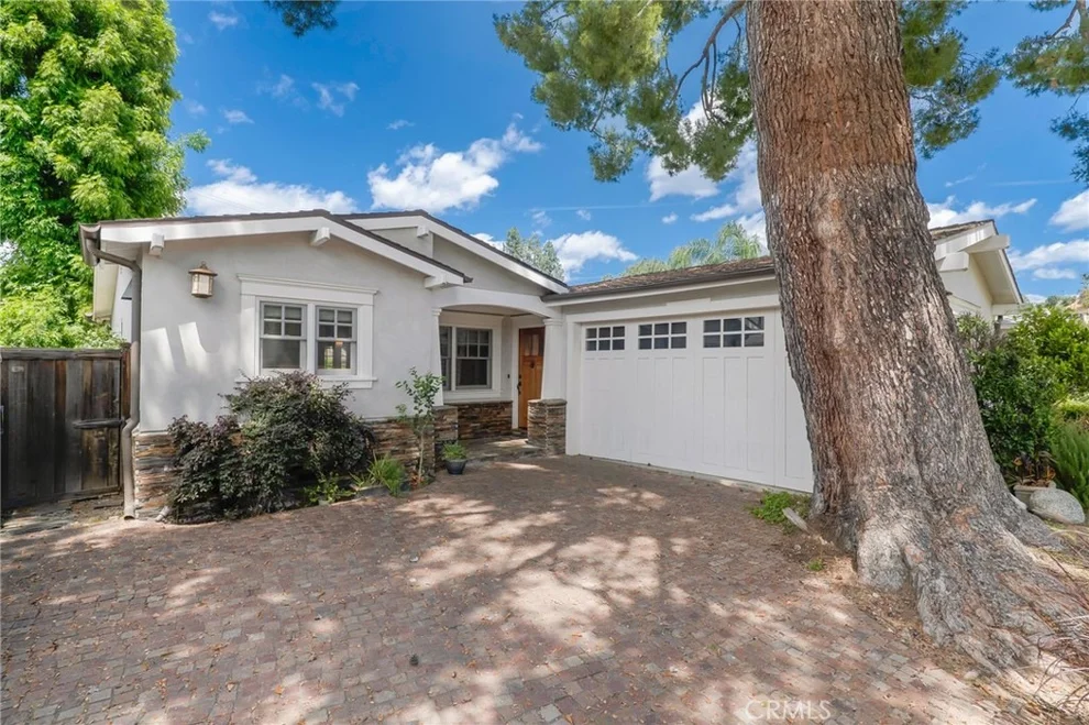 Unit for sale at 22107 San Miguel, Woodland Hills, CA 91364