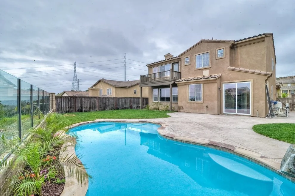 Unit for sale at 2152 Corte Anacapa, Chula Vista, CA 91914