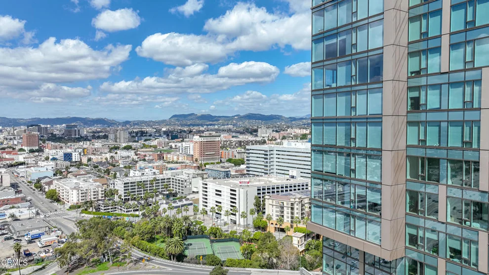 Unit for sale at 889 Francisco Street, Los Angeles, CA 90017