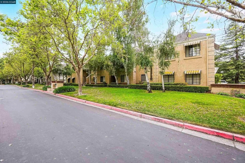 Unit for sale at 2020 Canyon Woods Dr, San Ramon, CA 94582