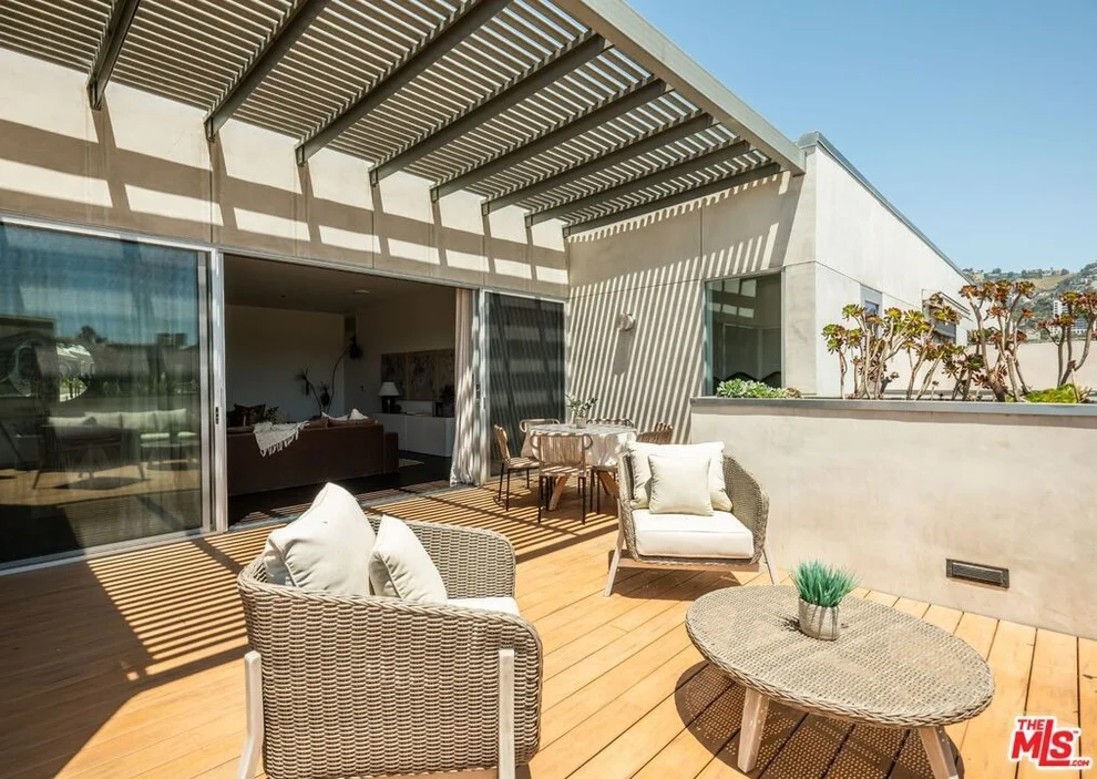 Unit for sale at 855 N Croft Avenue, West Hollywood, CA 90069