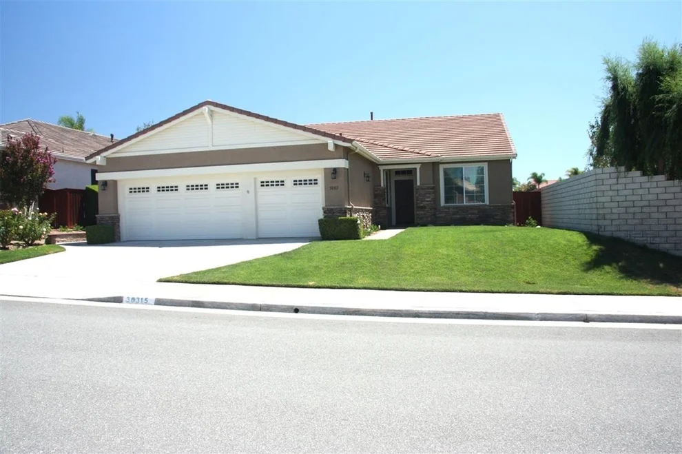 Unit for sale at 30315 Carmenet Circle, Murrieta, CA 92563