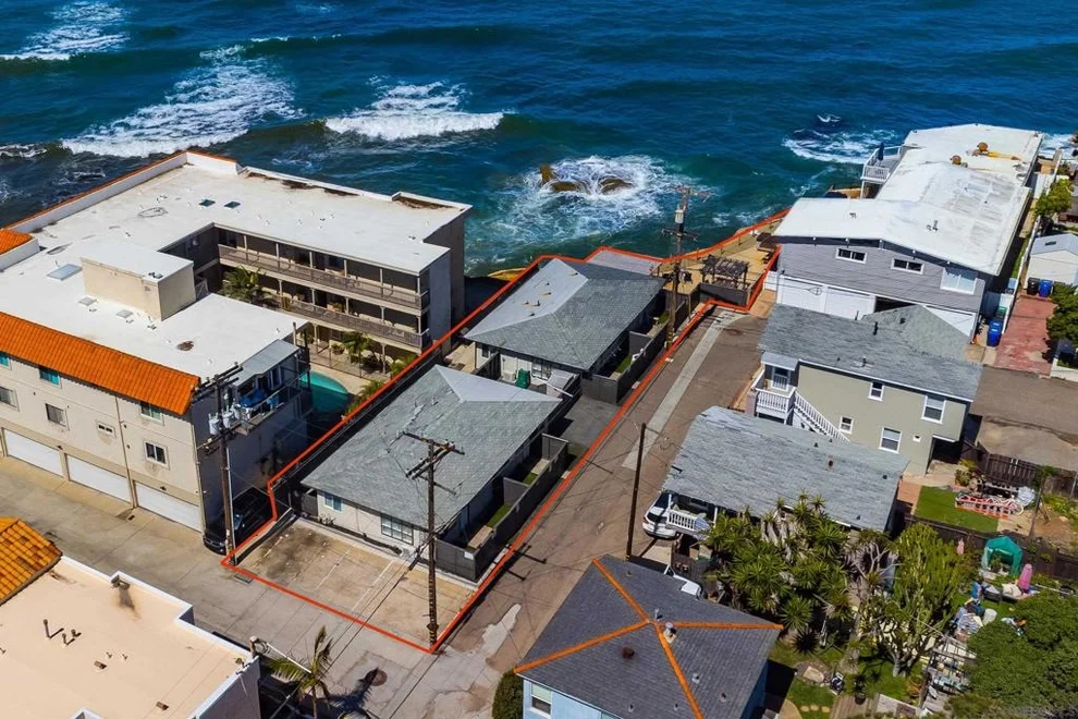 Unit for sale at 1466 72 Pescadero Dr, San Diego, CA 92107