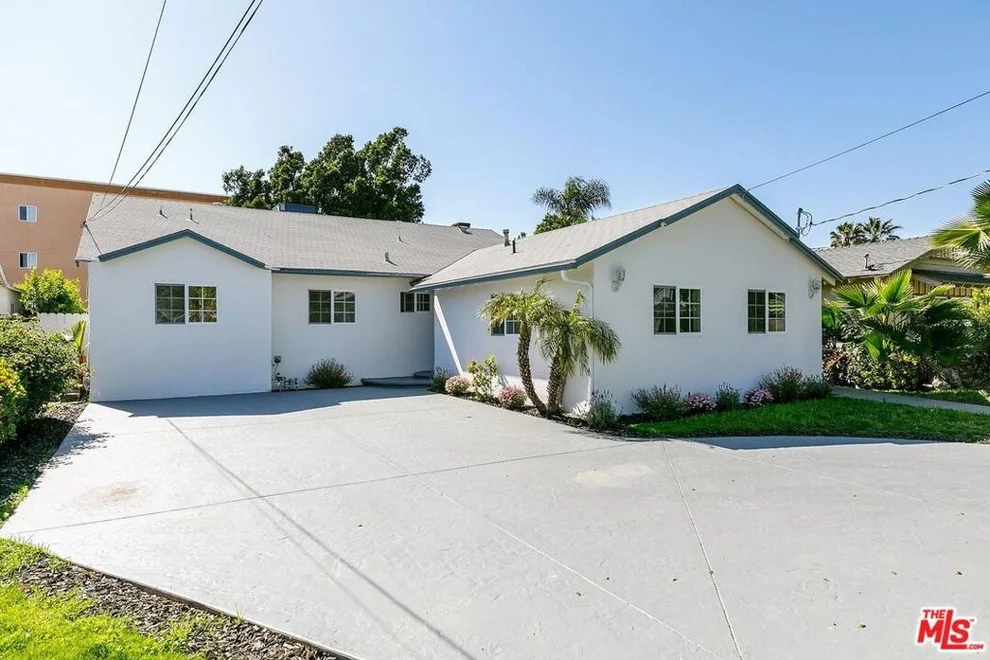 Unit for sale at 6029 Wilkinson Avenue, North Hollywood, CA 91606