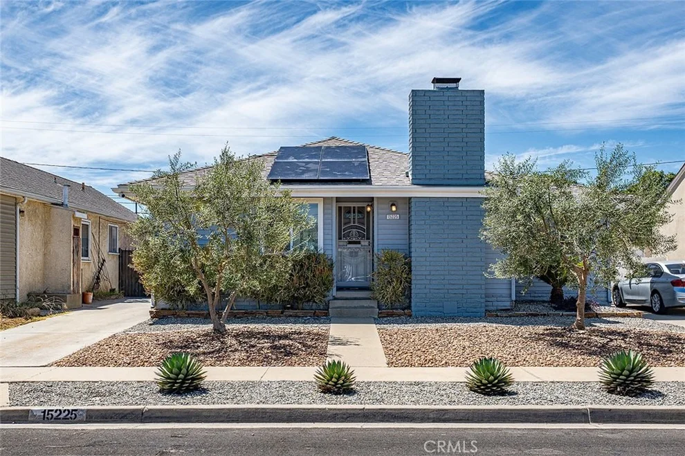 Unit for sale at 15225 Parron, Gardena, CA 90249