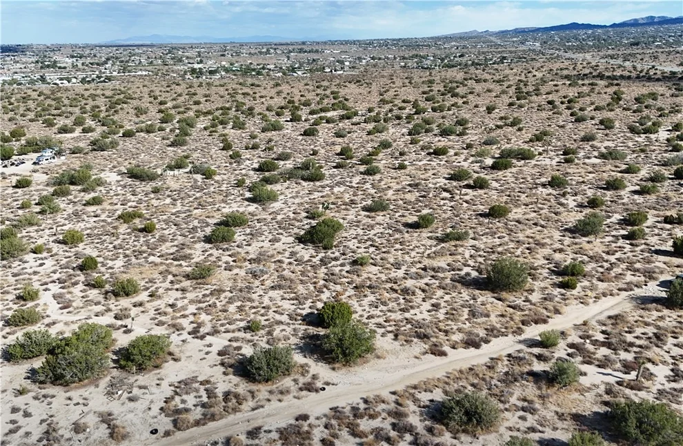 Unit for sale at 0 West St., Llano, CA 93544