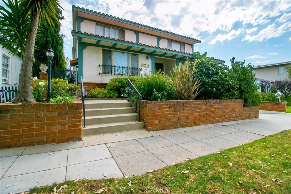 Unit for sale at 833 21st Street, Santa Monica, CA 90403