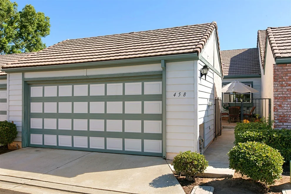 Unit for sale at 458 Nantucket Gln, Escondido, CA 92027