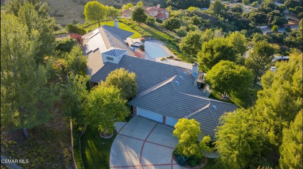 Unit for sale at 24525 Desert Avenue, Newhall, CA 91321