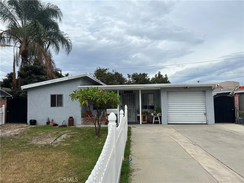 Unit for sale at 305 E Valencia, Fullerton, CA 92832