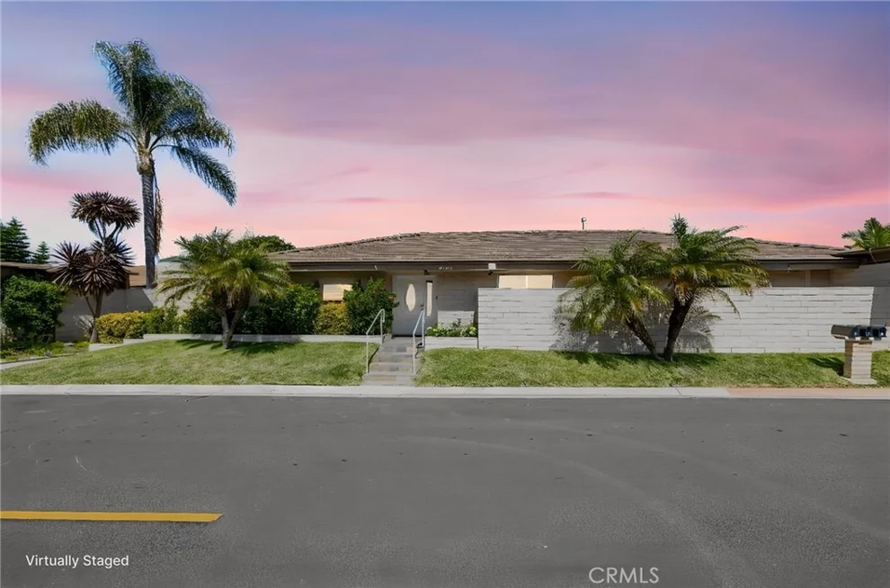 Unit for sale at 27121 Calle Caballero, San Juan Capistrano, CA 92675
