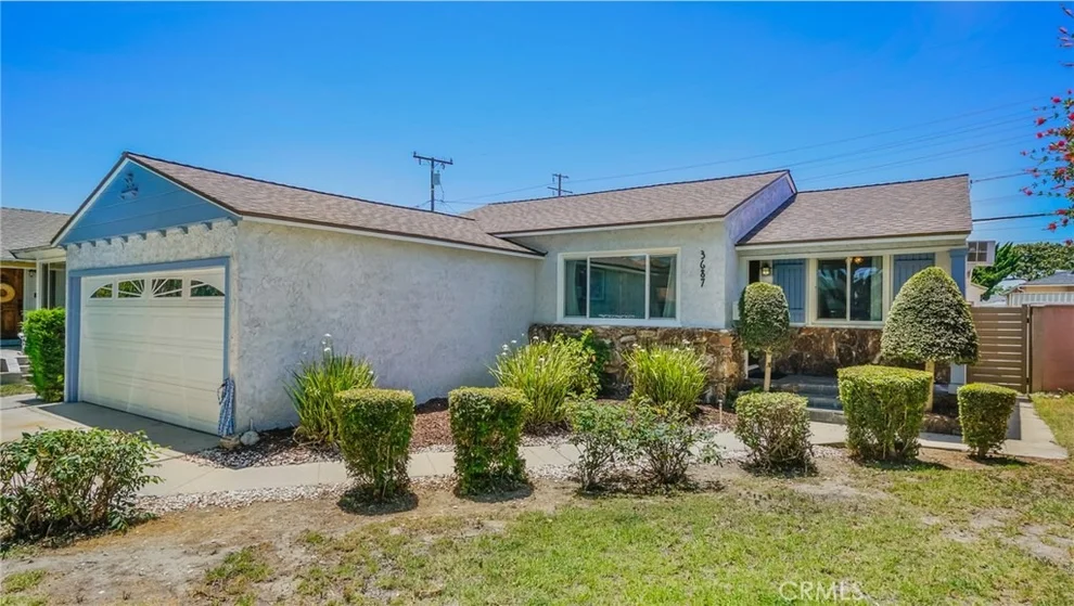 Unit for sale at 3687 Hackett Avenue, Long Beach, CA 90808
