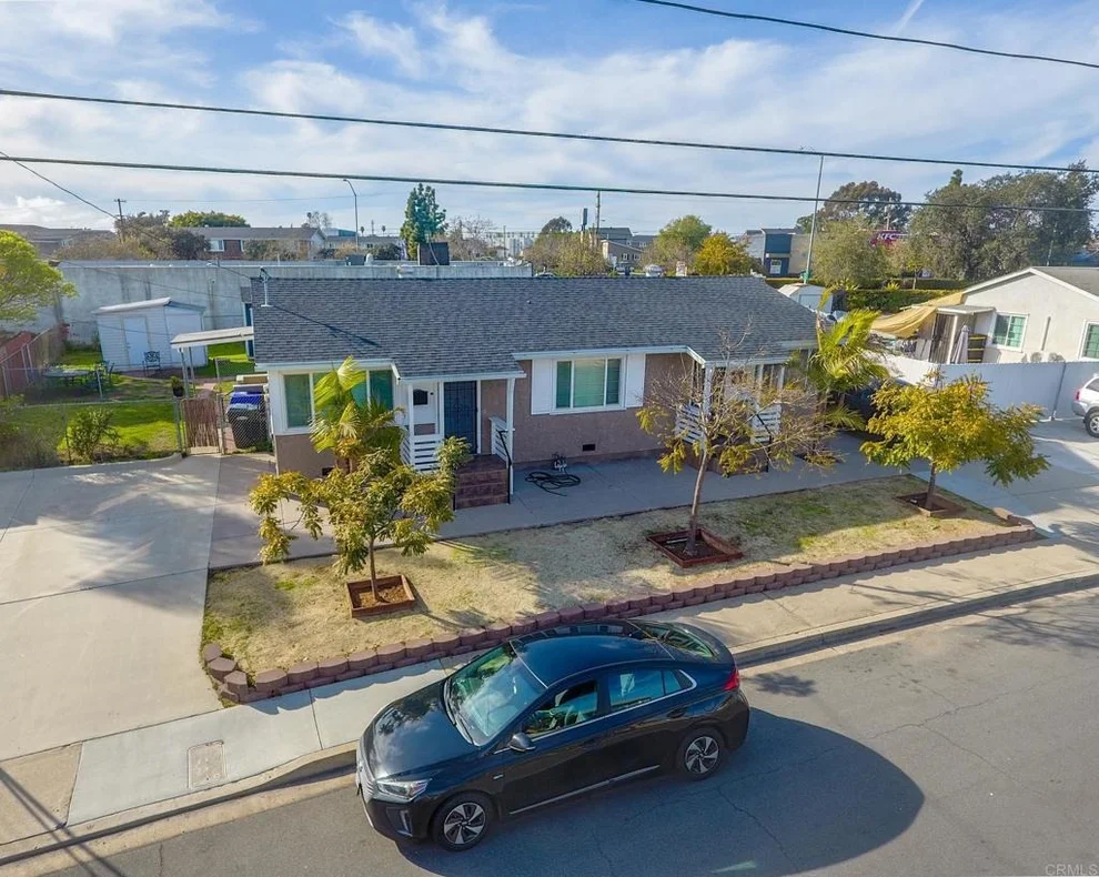 Unit for sale at 7136 38 Hyatt Street, San Diego, CA 92111