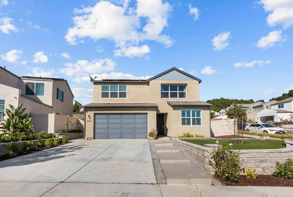 Unit for sale at 35105 Cooper Pl, Fallbrook, CA 92028