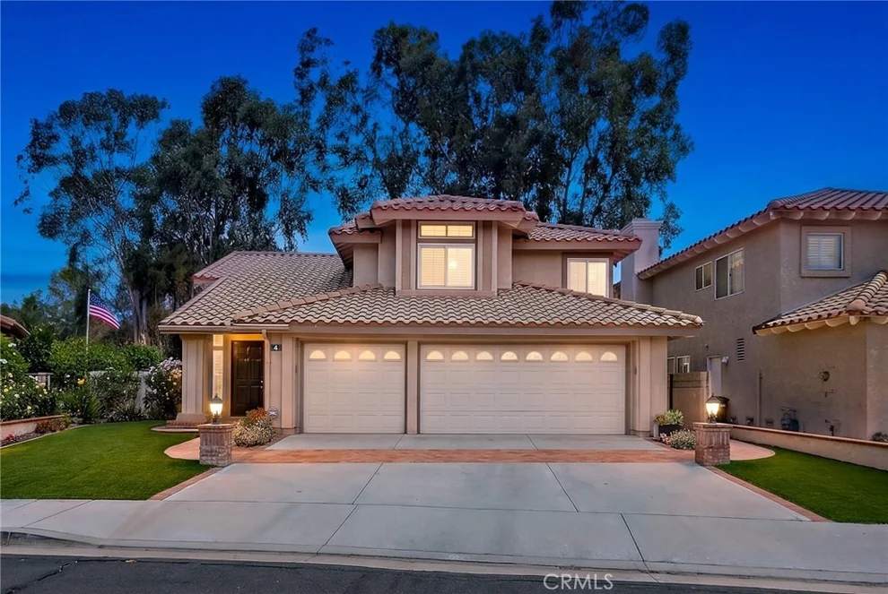 Unit for sale at 4 Reata, Rancho Santa Margarita, CA 92688