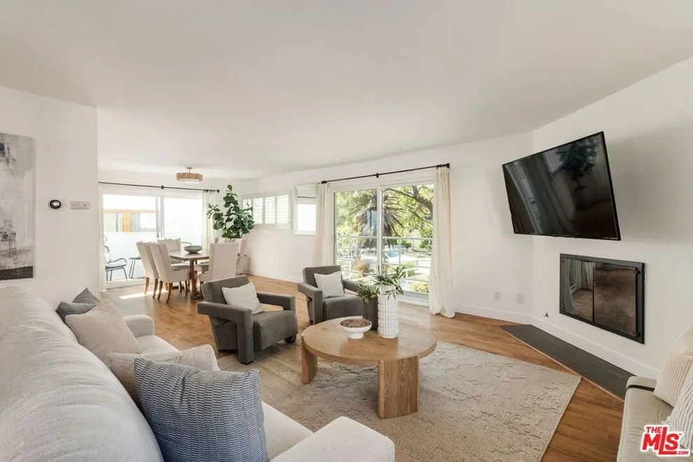 Unit for sale at 1031 17th Street, Santa Monica, CA 90403