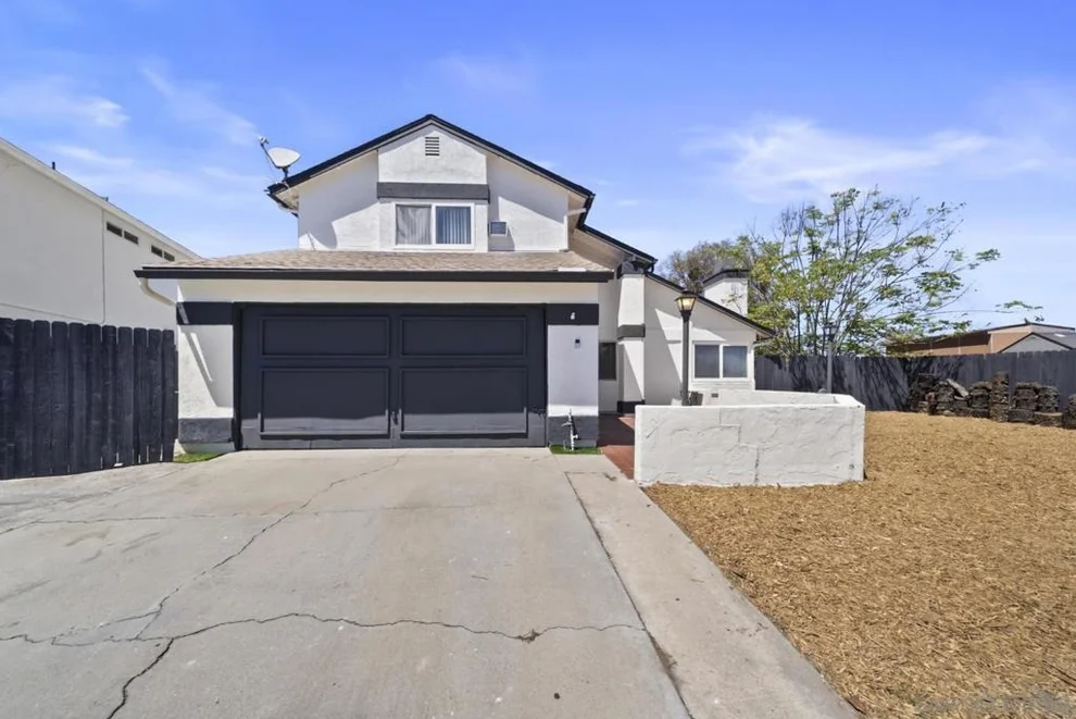 Unit for sale at 6476 Calle Pavana, San Diego, CA 92139