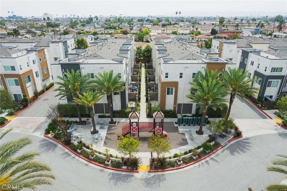 Unit for sale at 14428 Papaya, Gardena, CA 90247