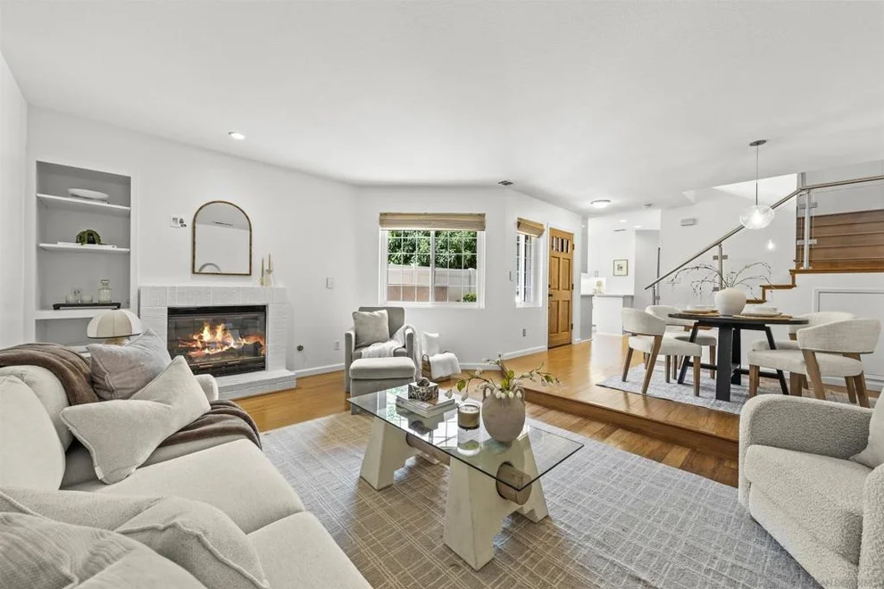 Unit for sale at 558 E Ave, Coronado, CA 92118