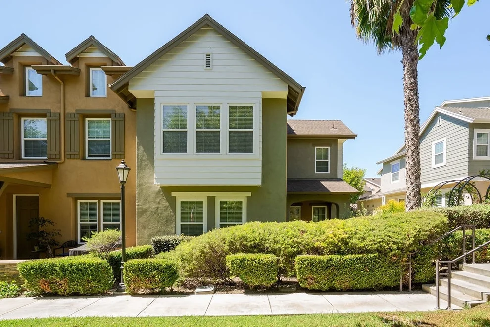 Unit for sale at 20 Orange Blossom Circle, Ladera Ranch, CA 92694