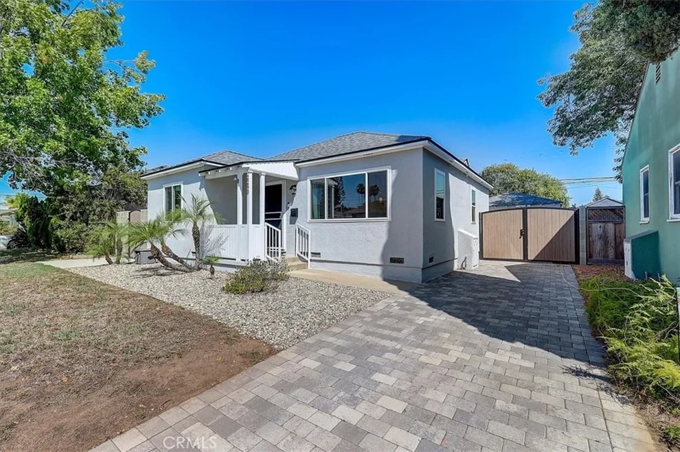 Unit for sale at 2290 Belmont Avenue, Long Beach, CA 90815