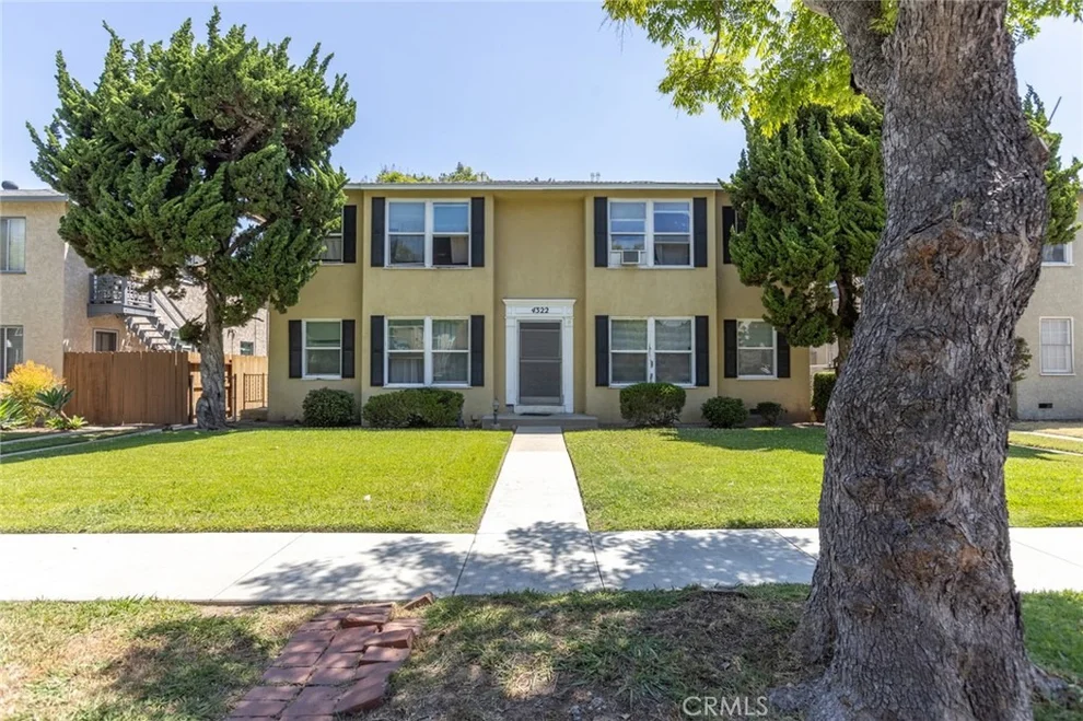 Unit for sale at 4322 Elm Avenue, Long Beach, CA 90807