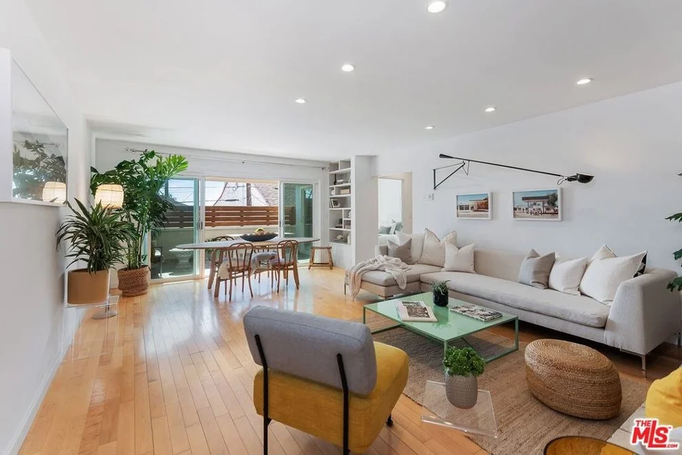 Unit for sale at 1010 19TH Street, Santa Monica, CA 90403