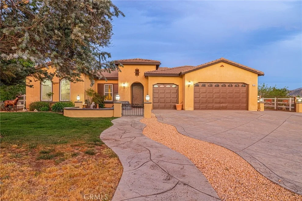 Unit for sale at 33442 Desert Road, Acton, CA 93510
