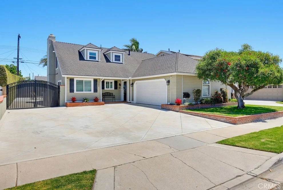 Unit for sale at 5482 Park, Garden Grove, CA 92845