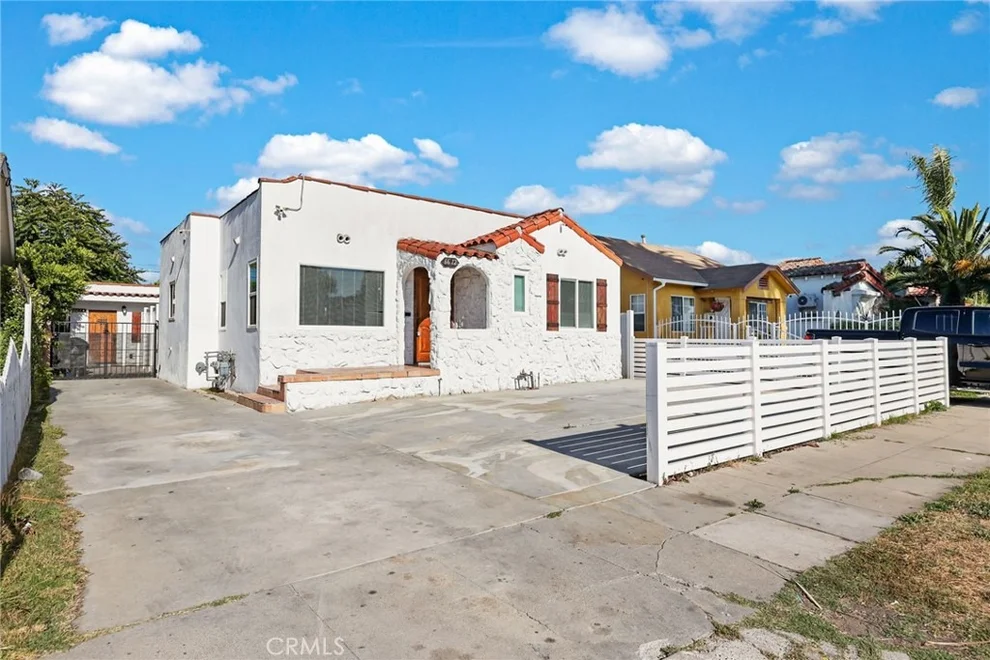 Unit for sale at 6612 2nd, Los Angeles, CA 90043