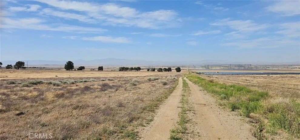 Unit for sale at 100 W Avenue K14, Lancaster, CA 93534