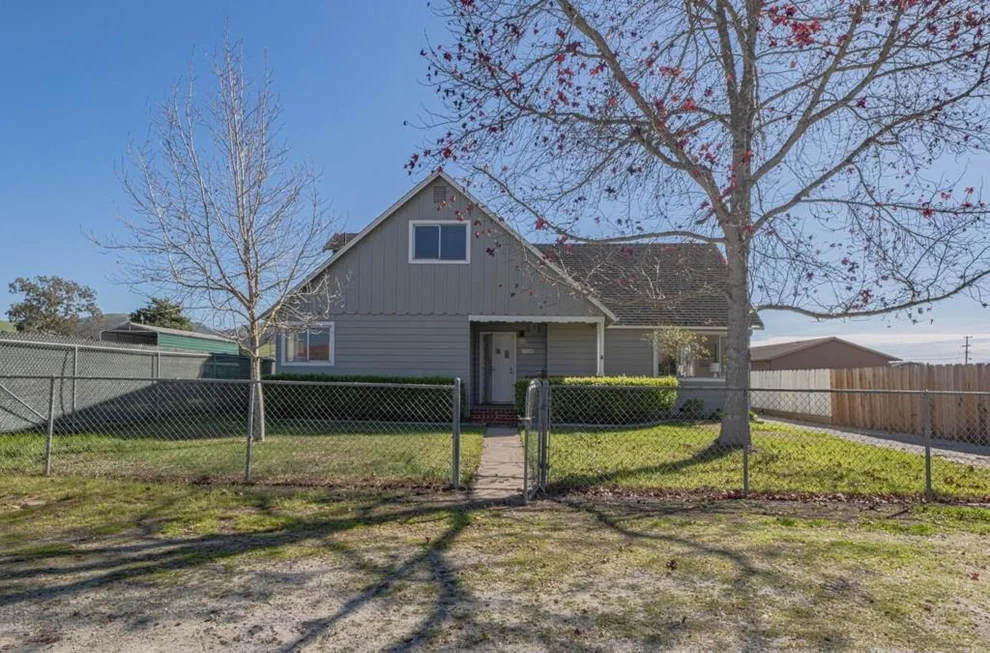 Unit for sale at 757 Middlefield Road, Salinas, CA 93906