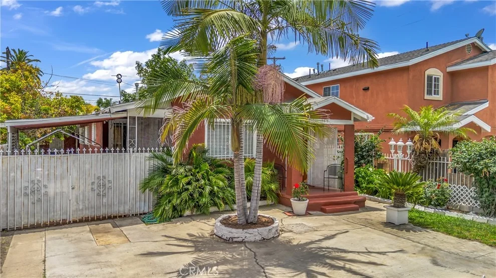 Unit for sale at 344 W 83rd, Los Angeles, CA 90003