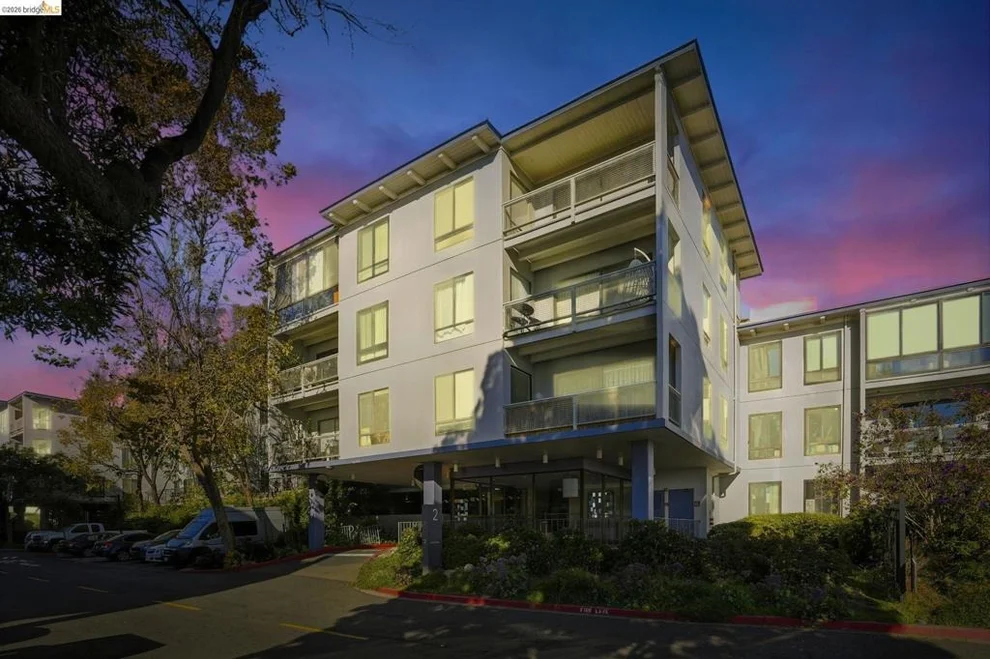 Unit for sale at 2 ADMIRAL DRIVE, Emeryville, CA 94608