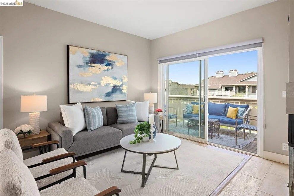 Unit for sale at 220 Lakeshore Ct, Richmond, CA 94804
